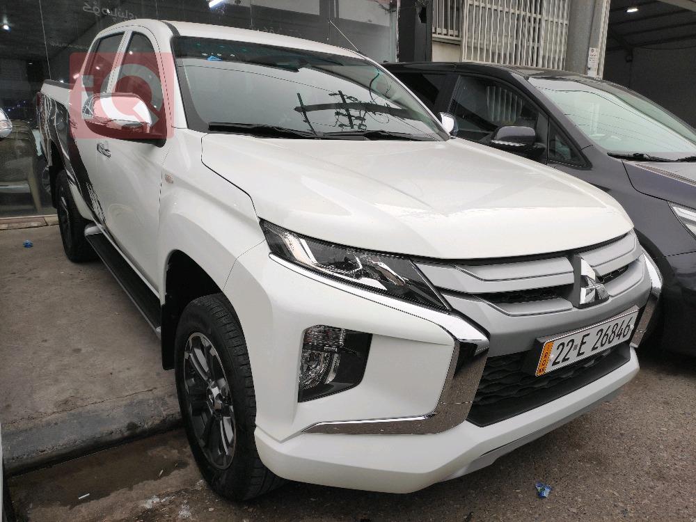 میتسوبیشی L200